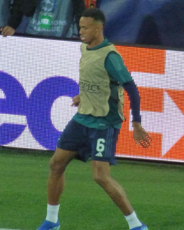 加布里埃尔：从巴西少年到阿森纳防线磐石的蜕变之路